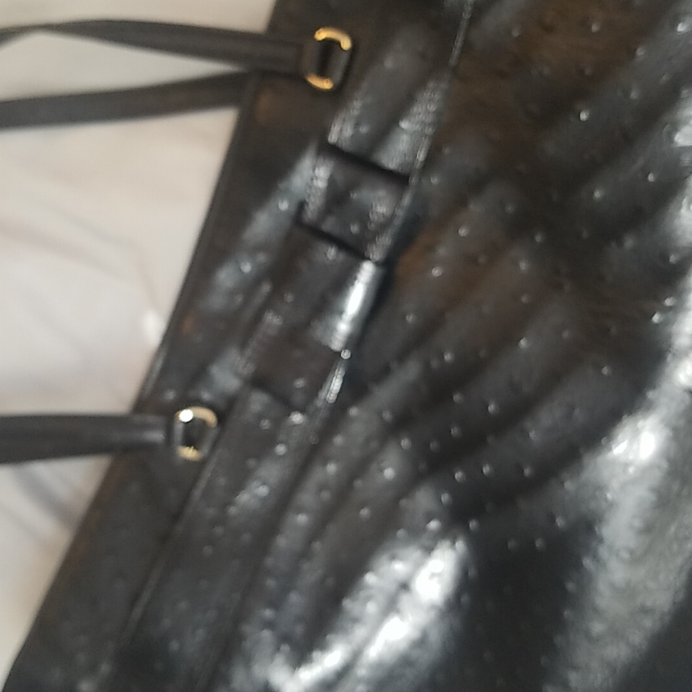 Kate spade TOTE EUC black ostrich - Picture 3 of 9